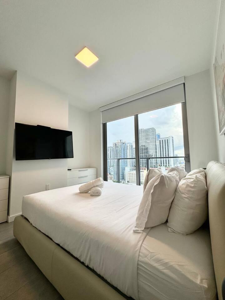 2 Bedrooms Design Condo Downtown Miami Pool And Gym ภายนอก รูปภาพ